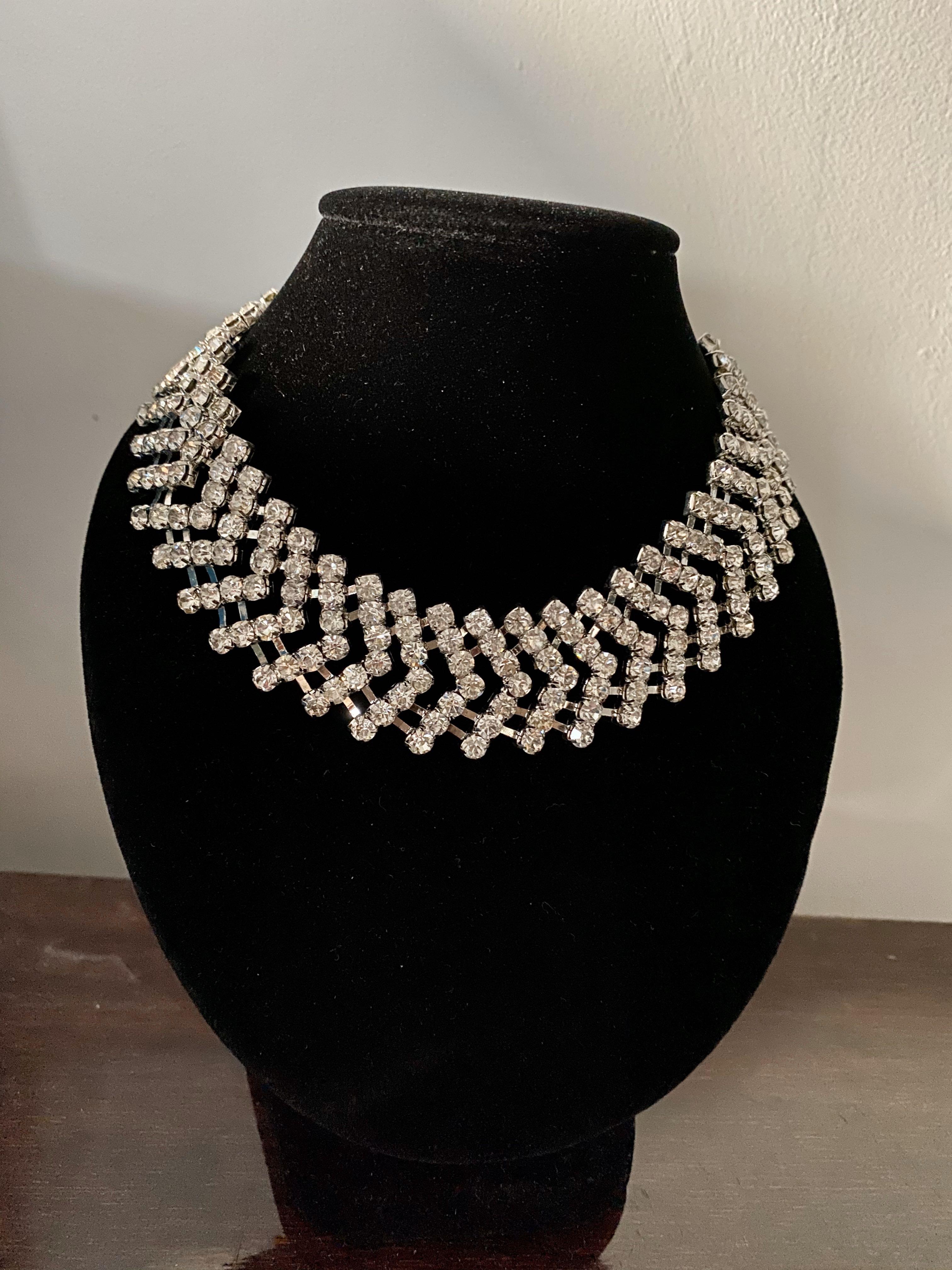 Diamond new arrivals choker lovisa