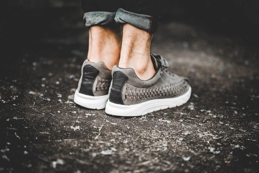 Nike mayfly size 5 hot sale