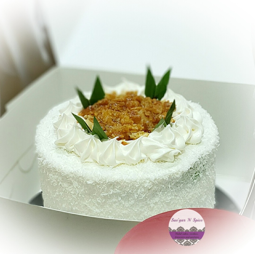 Vanilla Sweet Cream Cold Brew Bundt Cake: #BundtBakers - The Spiced Life
