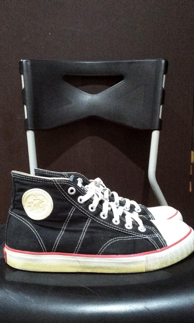 Sepatu Warrior Hitam High Fesyen Pria Sepatu Sneakers Di Carousell