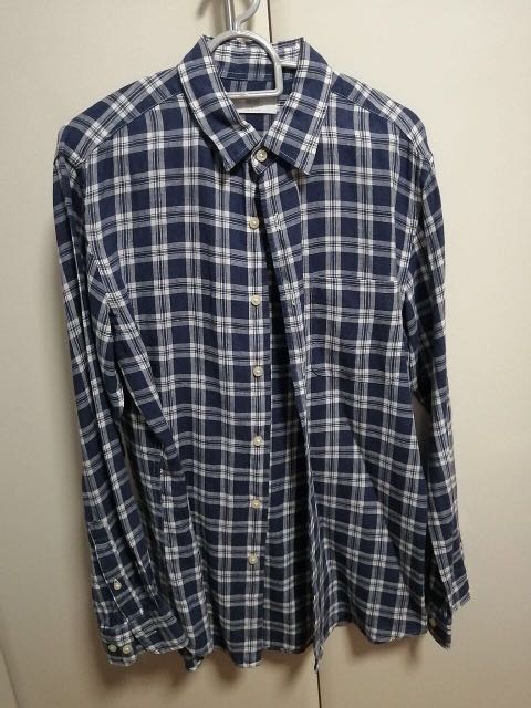 Uniqlo Blue and White Checkered Shirt, Women's Fashion, Tops, Other ...
