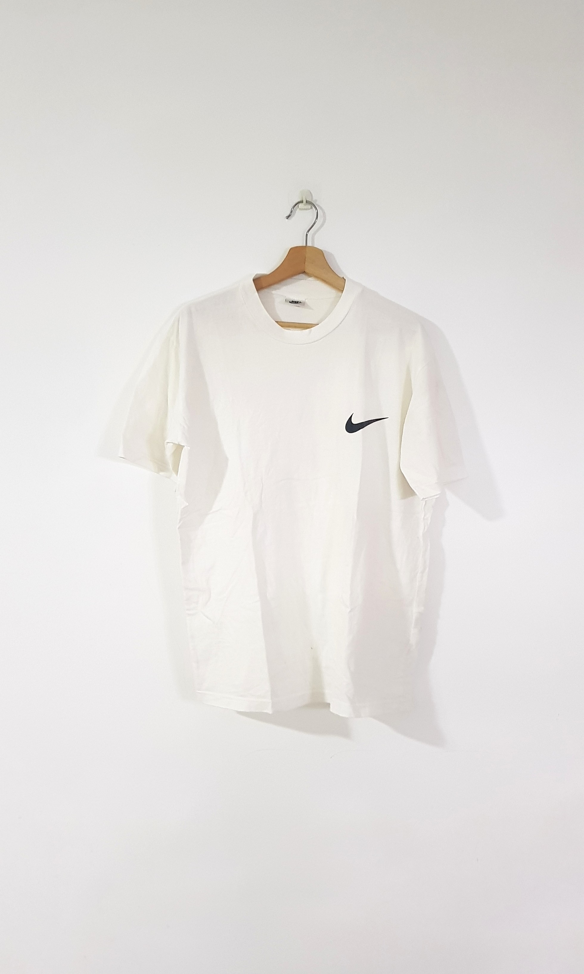 nike basic tee