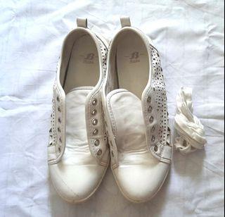 White shoes Bata