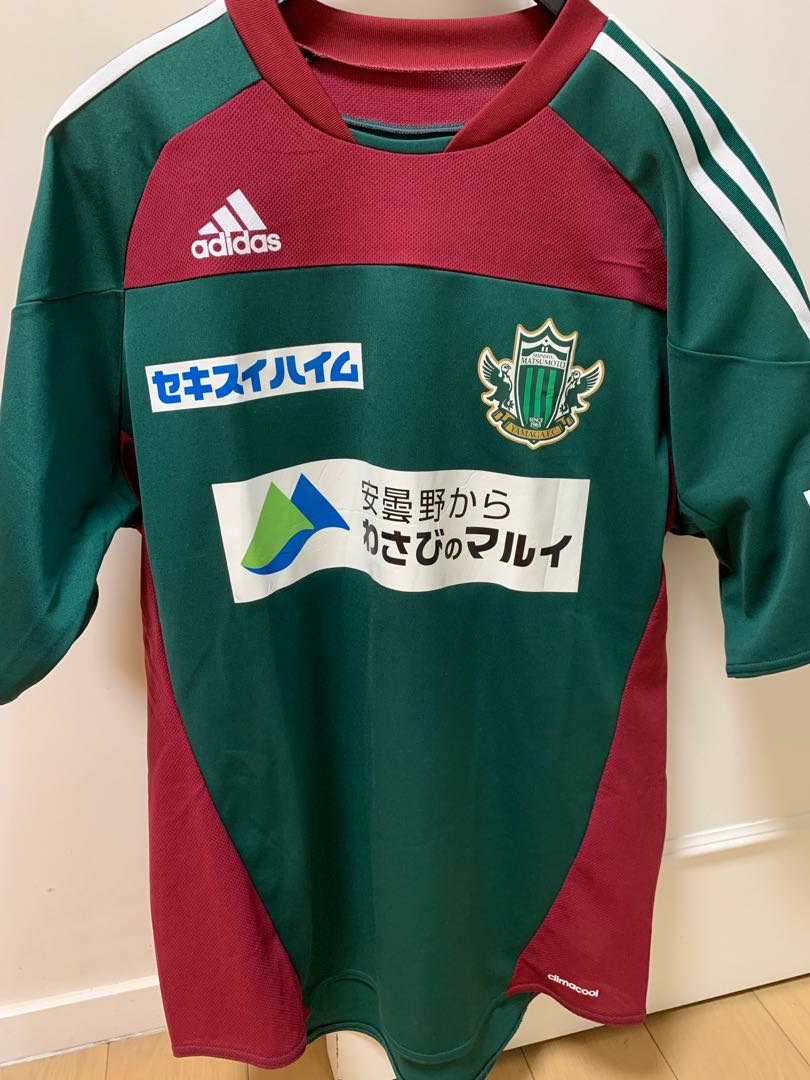 98 新made In Japan 罕有非j League 松本山雅yamaga Fc 連兩邊手臂贊助o碼 運動產品 運動衫 Carousell