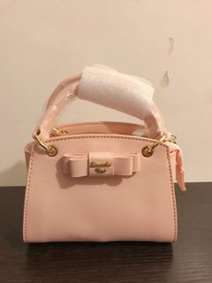 （分類：）位於 。 由 ninacheungg 提交（商品編號 1004181026，圖片 1）。簡介： 。
