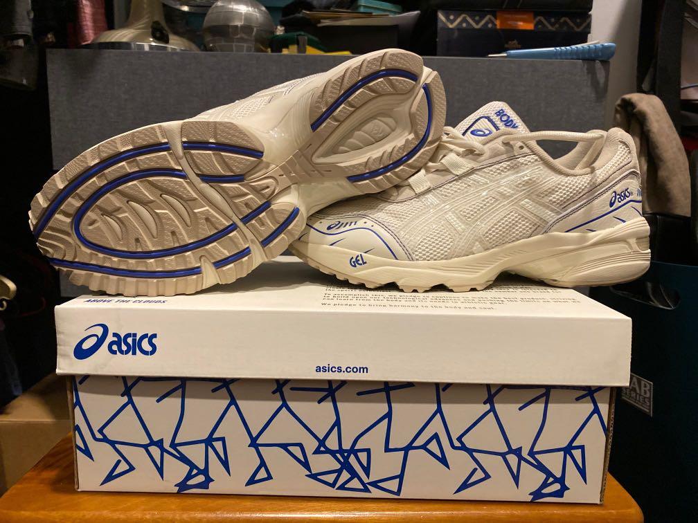 Asics 1090 sales above the clouds