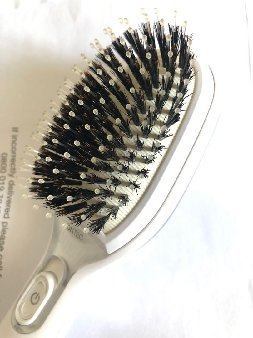 BRAUN Satin Hair 7 BR750 百靈牌離子梳, 美容＆化妝品, 健康及美容- 頭髮護理- Carousell