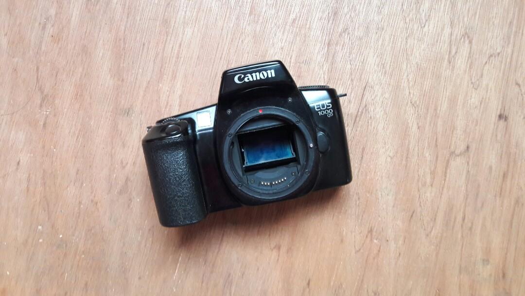 canon eos 1000qd w freebies