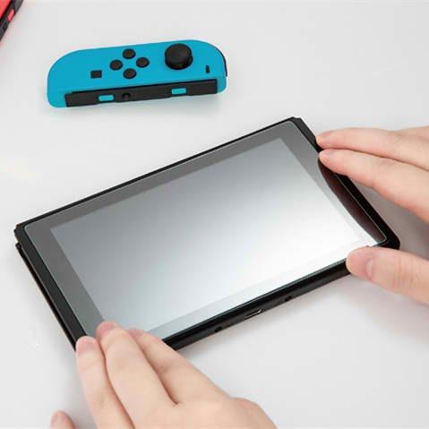 GuliKit Glass Screen Protector Tempered Glass for Nintendo Switch (Category: Cases & Covers) located in Manila. Submitted by techsmartph (Listing ID 1004173084, Image 3). Description: Maximum Protection Tempered Glass construction with 9H hardnesss provides full protection against scratches,scrapes,cuts, and ultra-clear oleophobic coating keeps your Switch screen pristine against fingertips, sweat and oil residue. Enhanced Gaming Experience High 