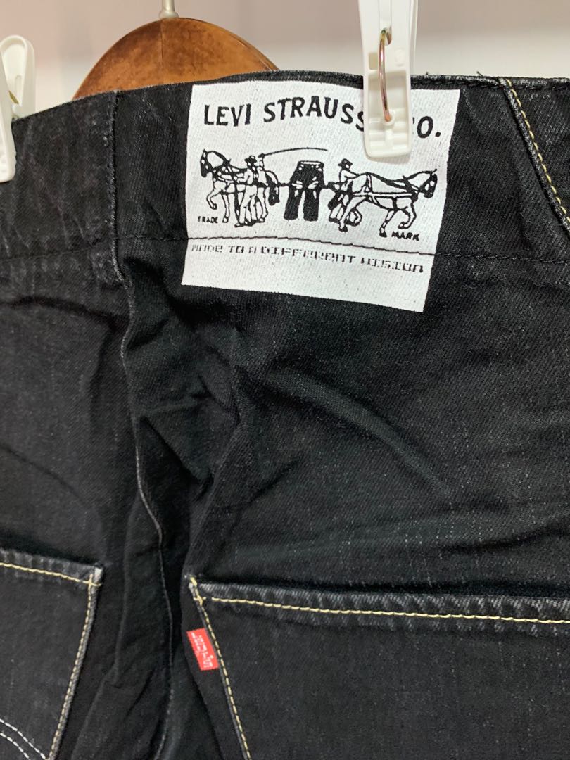 Levi's 701, 男裝, 褲＆半截裙, 牛仔褲- Carousell