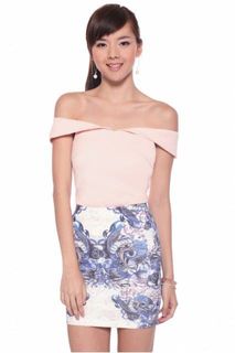 (Category: ) located in . Submitted by shoppingqueen86 (Listing ID 1004079739, Image 1). Description: .
