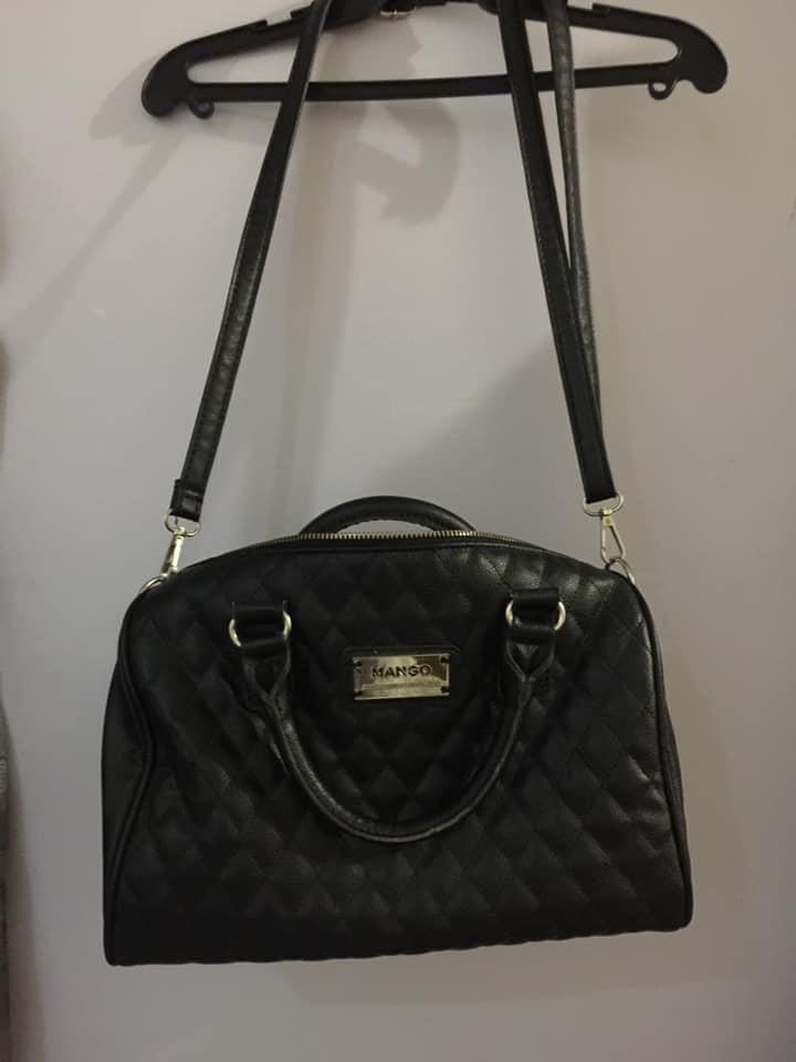 Mango 2-way (Category: Beach Bags) located in Iloilo. Submitted by badjee (Listing ID 1004173467, Image 1). Description: .