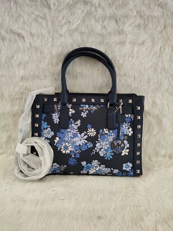 michael kors blue flower bag