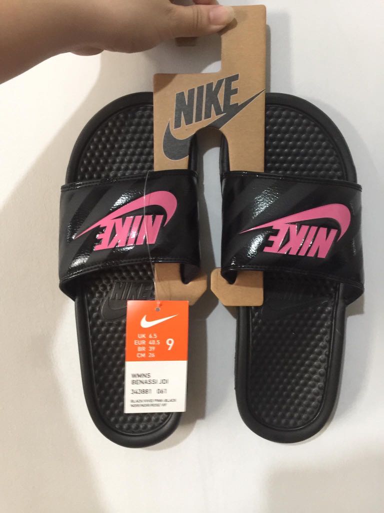 nike benassi slippers price