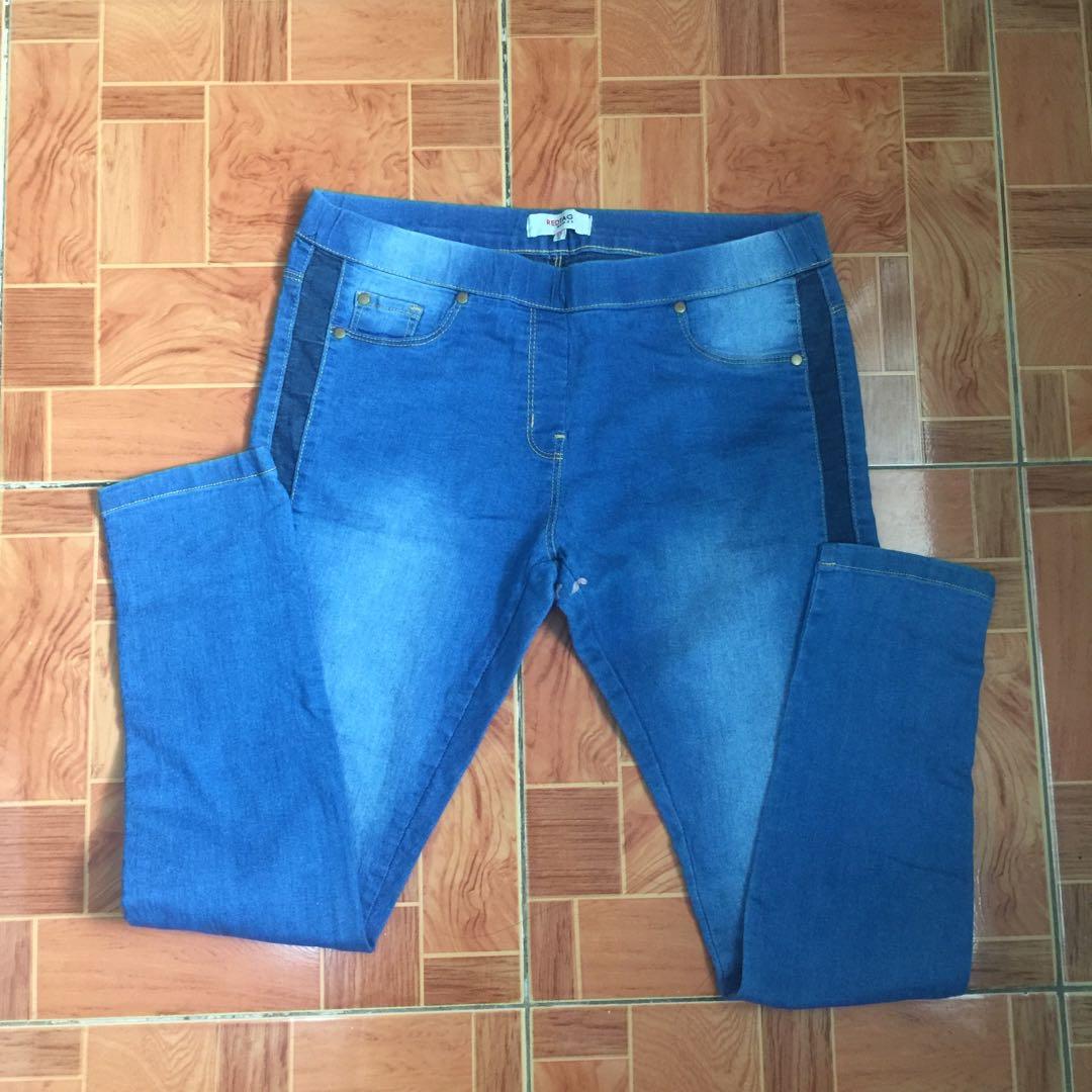 women's plus size red jeans