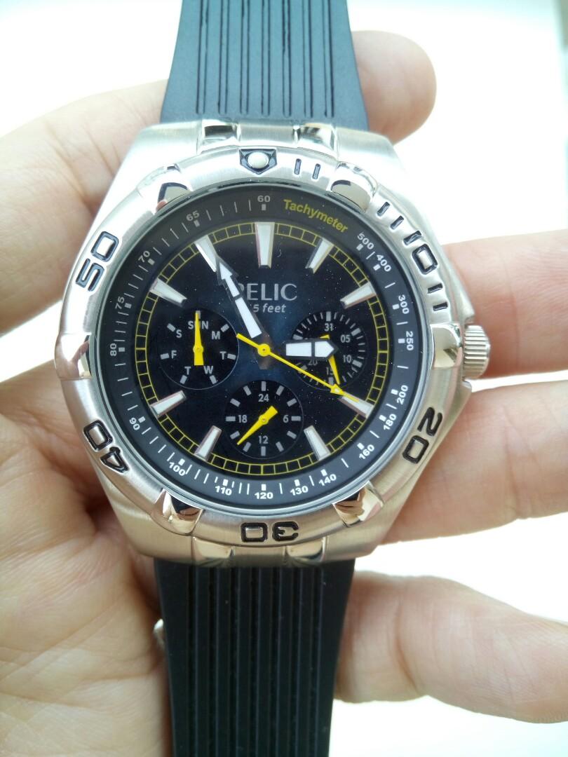 Relic dive style watch, Men's Fashion 