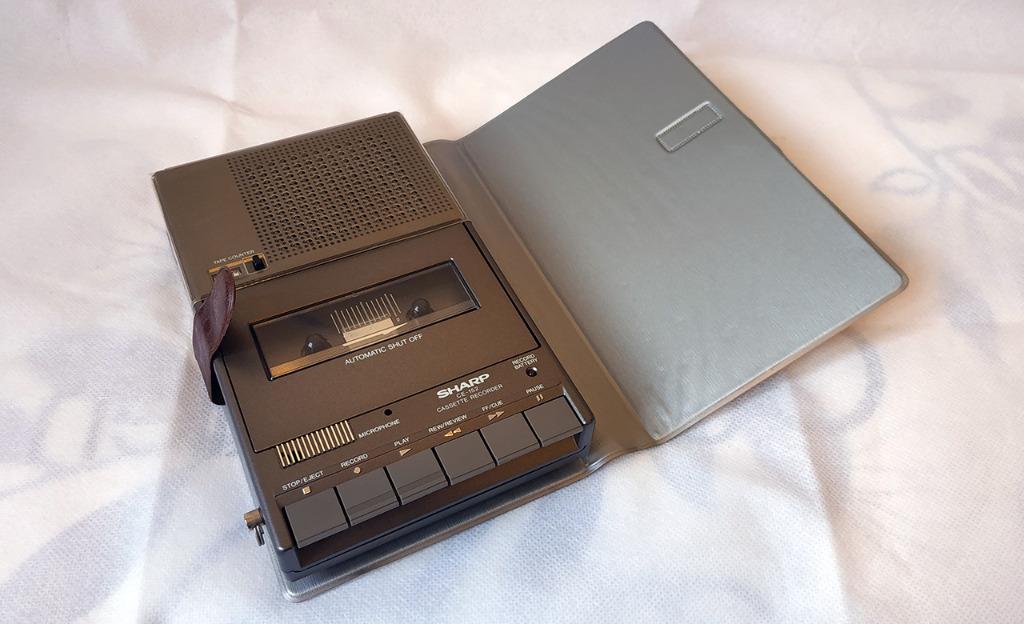 SHARP CE152 Cassette mono tape recorder, quality mini dictation