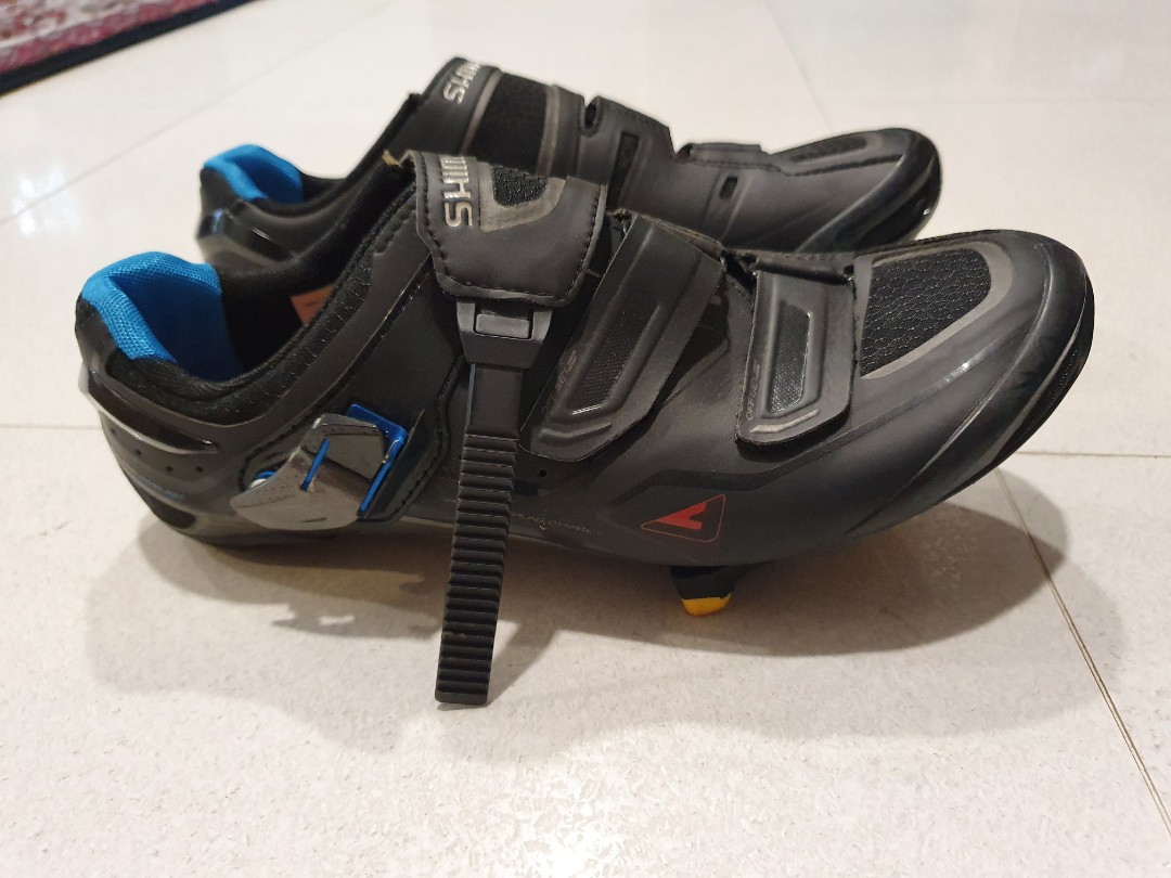 Shimano R260 SPD SL Road Cycling Shoes Sports Equipment
