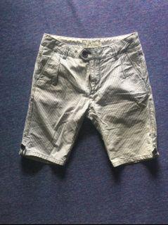 Stripes short pants