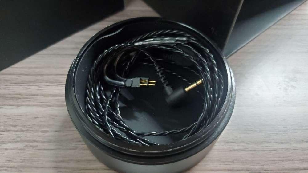 UM Maverick 2 日版, 手提電話, 電話及其他裝置配件, 充電器及電線