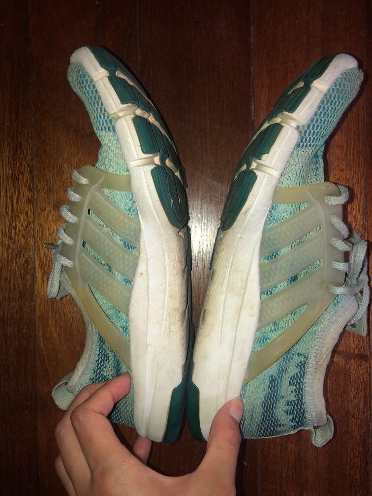 Used Adidas Rubber Shoes (Category: Sneakers) located in Muntinlupa City. Submitted by geepee21 (Listing ID 1004097809, Image 3). Description: 6/10 condition Negotiable Will look better after cleaning.