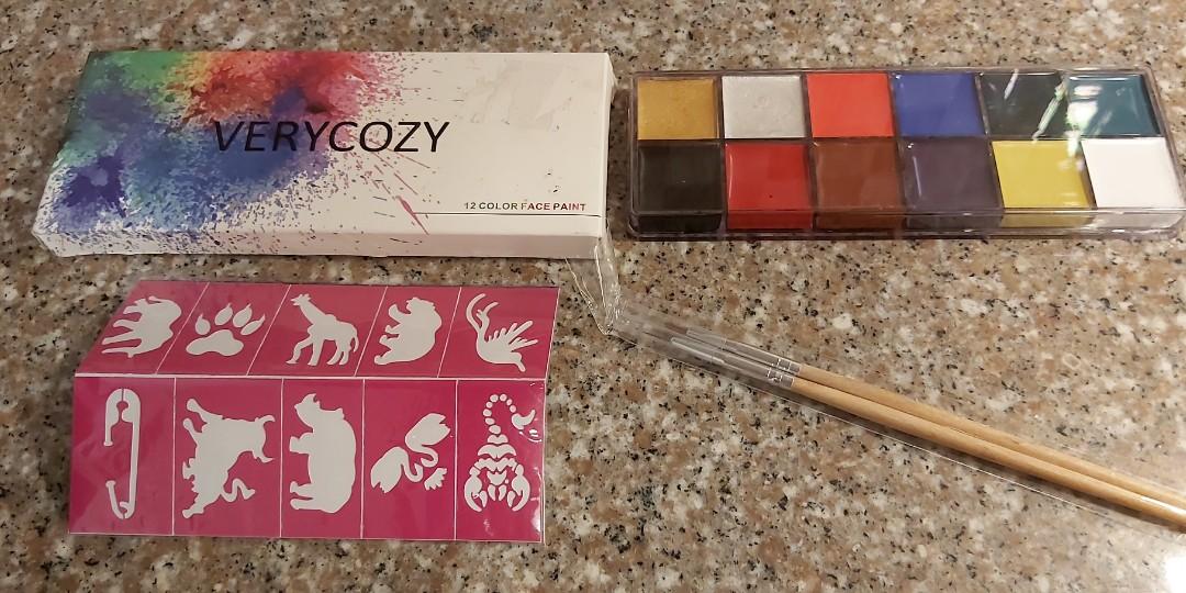 Very Cozy 12 Color Face Paint (Category: Other Babies Going Out Needs) located in Lapu Lapu. Submitted by everydays_needs (Listing ID 1004154912, Image 3). Description: Very Cozy 12 Color Face Paint.