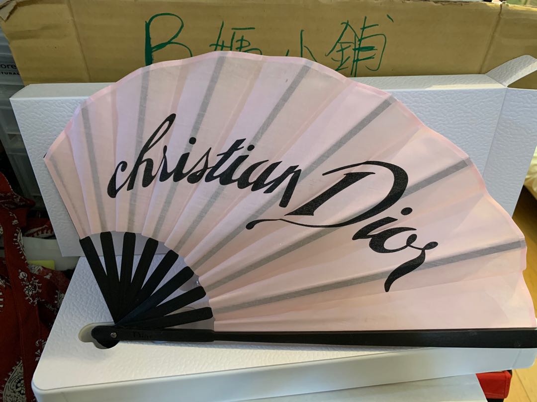 Very rare dior handheld fan with miss dior 7.5ml miniature, 名牌, 飾物及配件