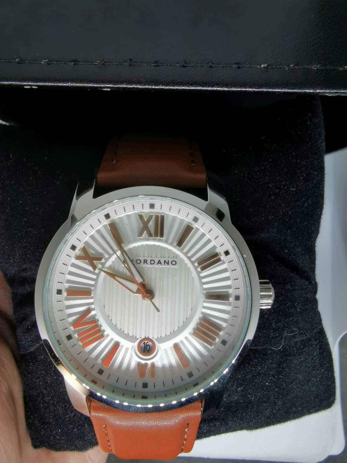 Giordano watches for couple cheap