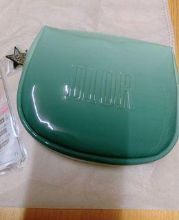 全新 Dior 綠色漆皮浮雕LOGO收納包