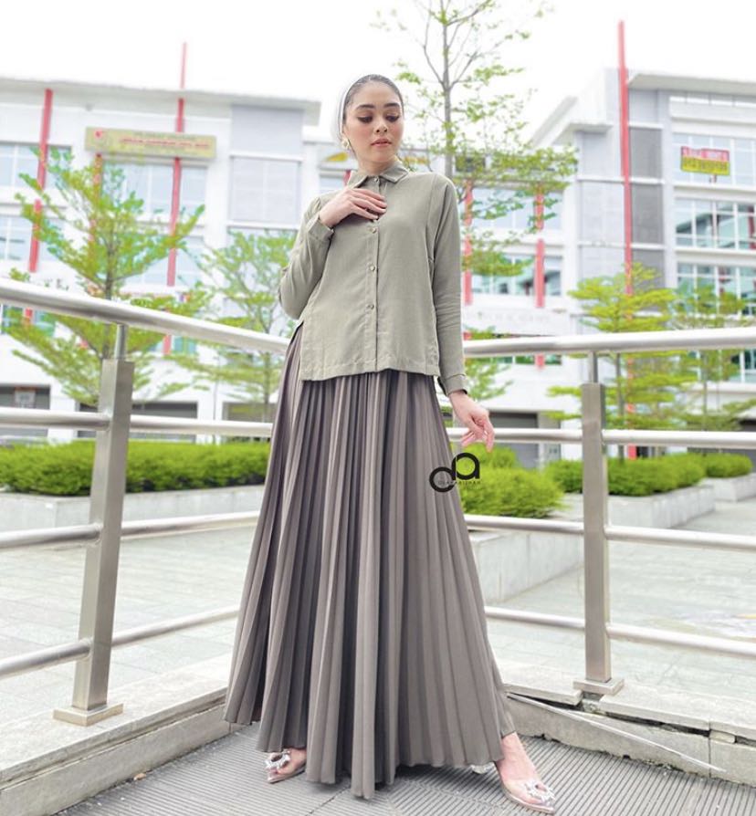 pleated skirt muslimah