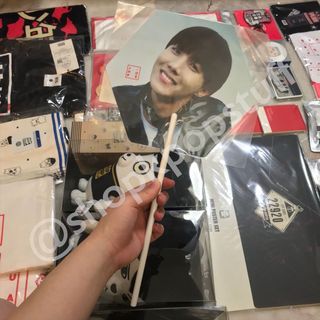 (Category: ) located in . Submitted by shopkpopstuff (Listing ID 1009875743, Image 1). Description: .