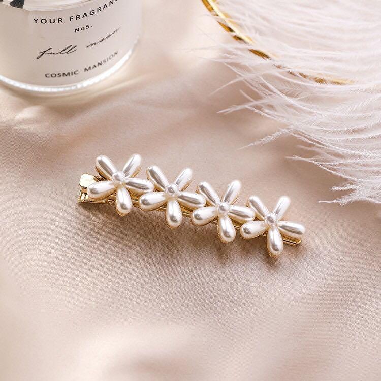 pretty hair clips for women