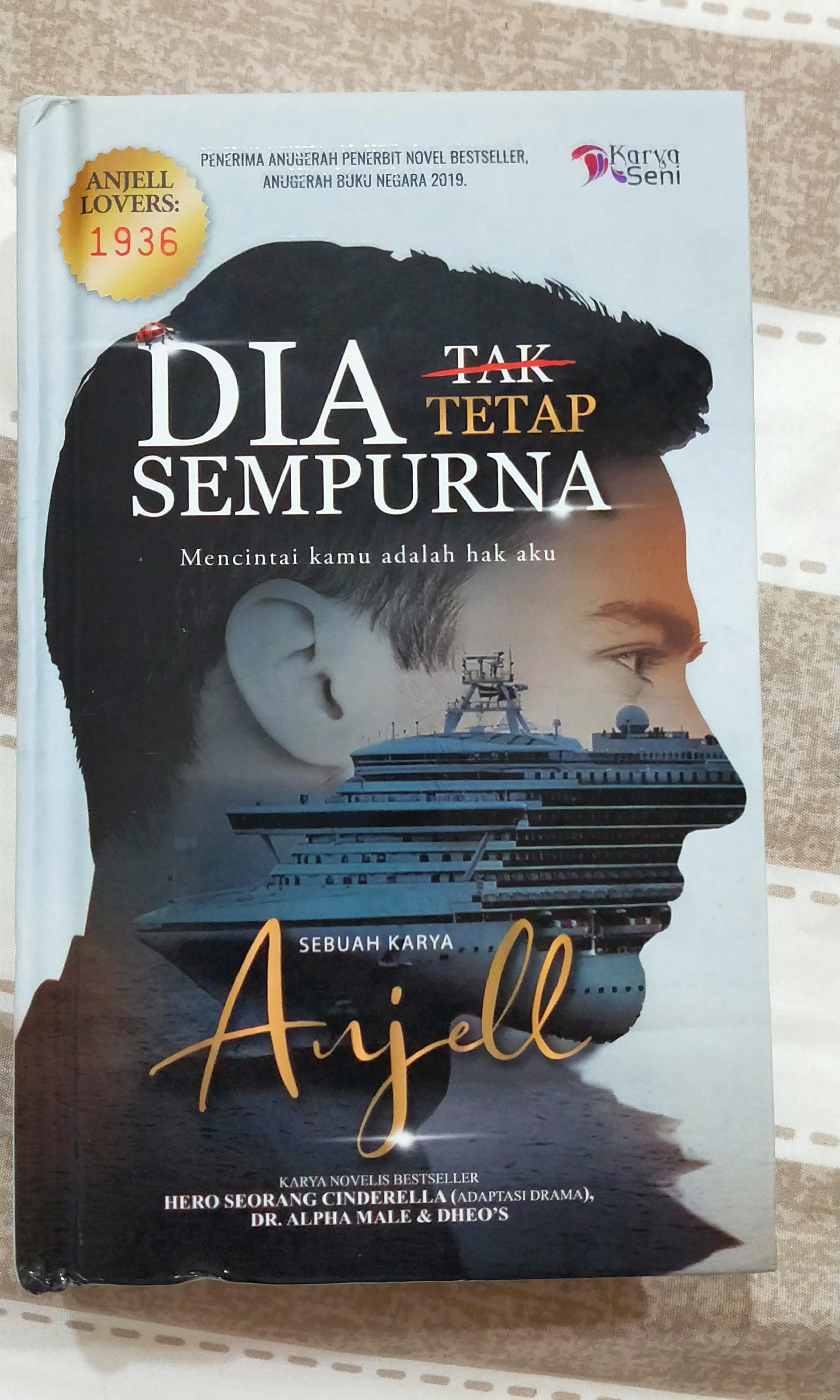 Dia Tetap Sempurna Books Stationery Books On Carousell