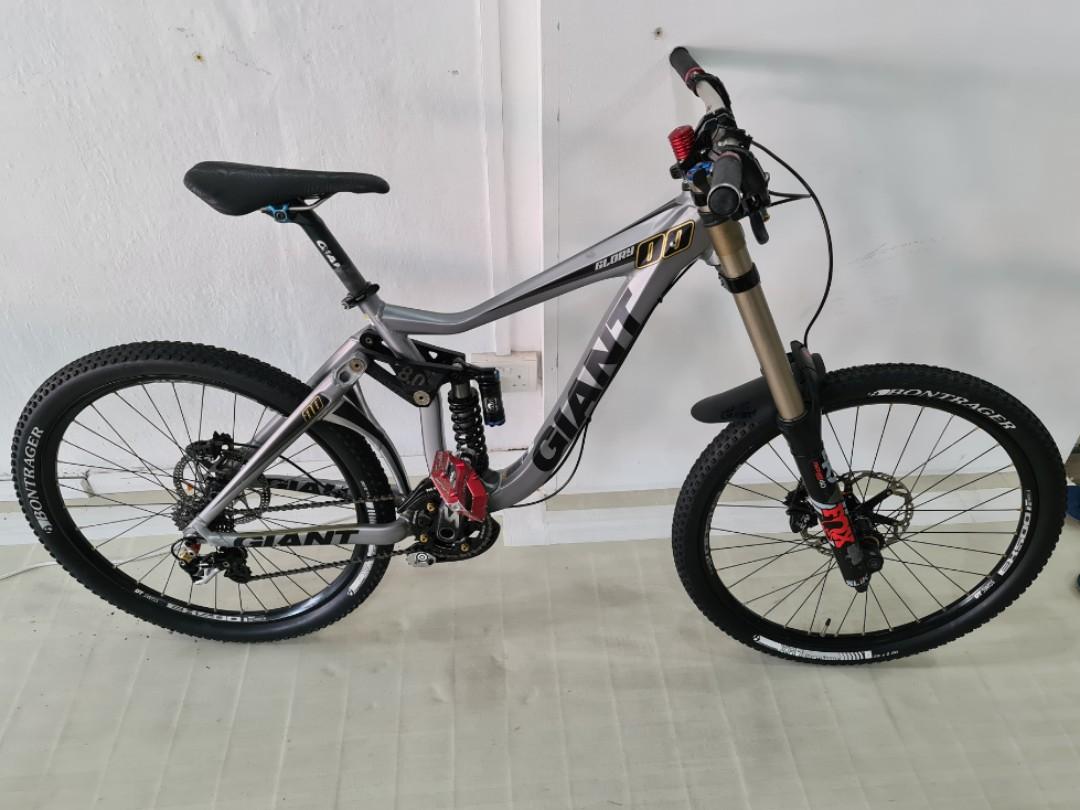 2011 giant 2025 glory 00 specs