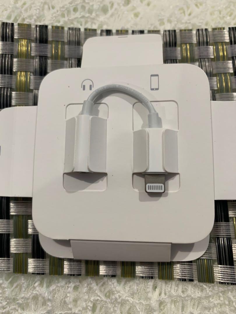 Lightning headphone jack adapter (Category: Chargers & Cables) located in Pasig City. Submitted by eurica_jam_closet (Listing ID 1009944387, Image 2). Description: .
