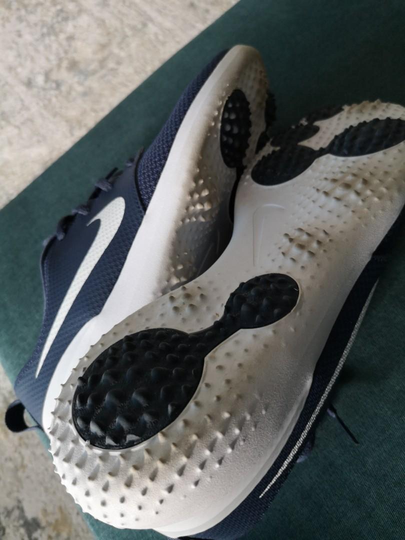 Nike Golf Shoes, Men's Fashion, Activewear on Carousell
