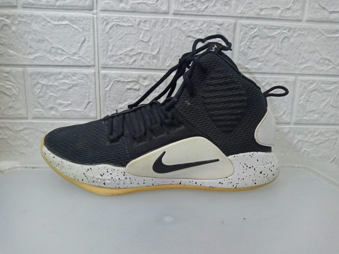 Hyperdunk 2018 online