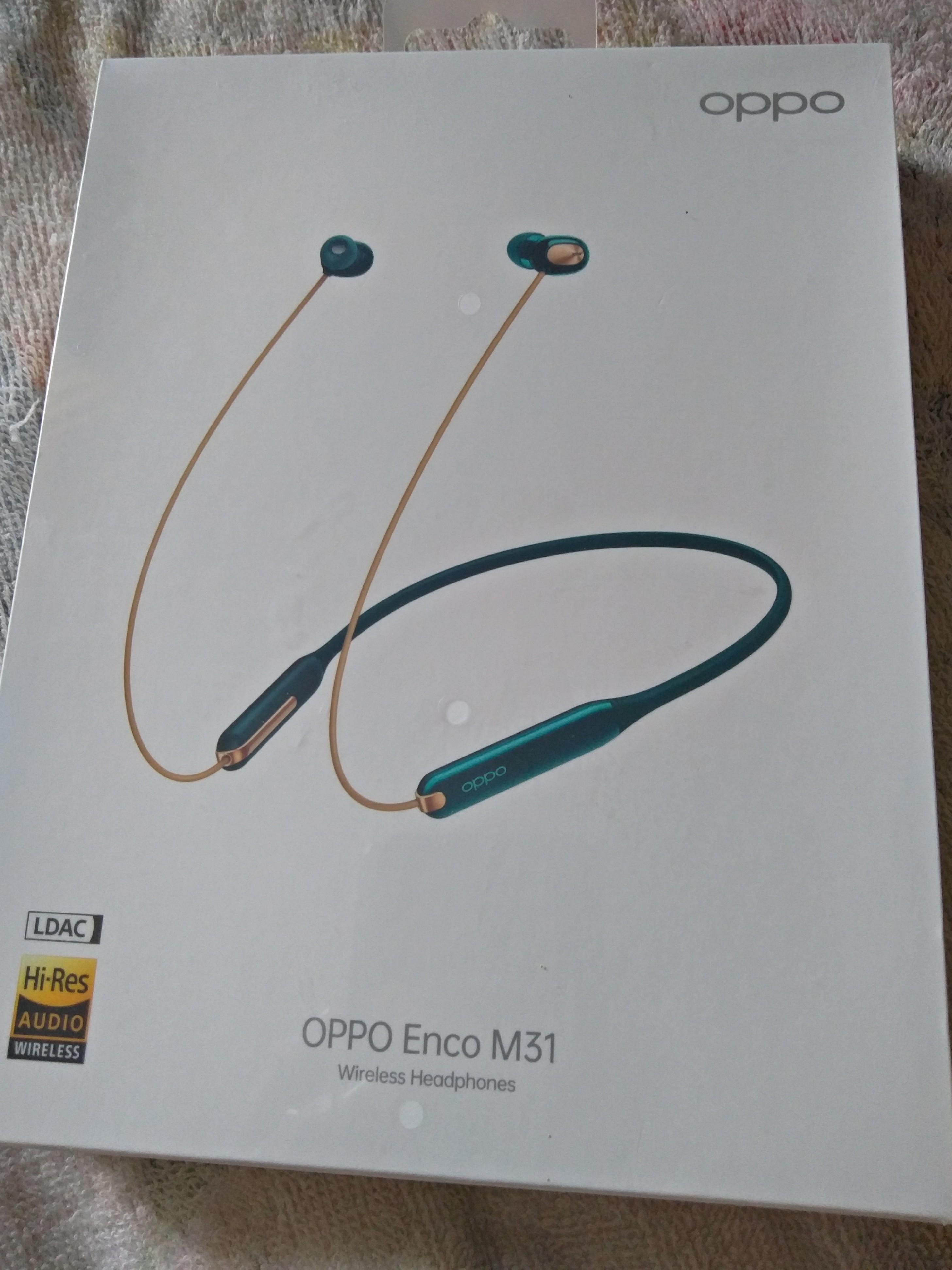 Oppo enco deals m31 green colour
