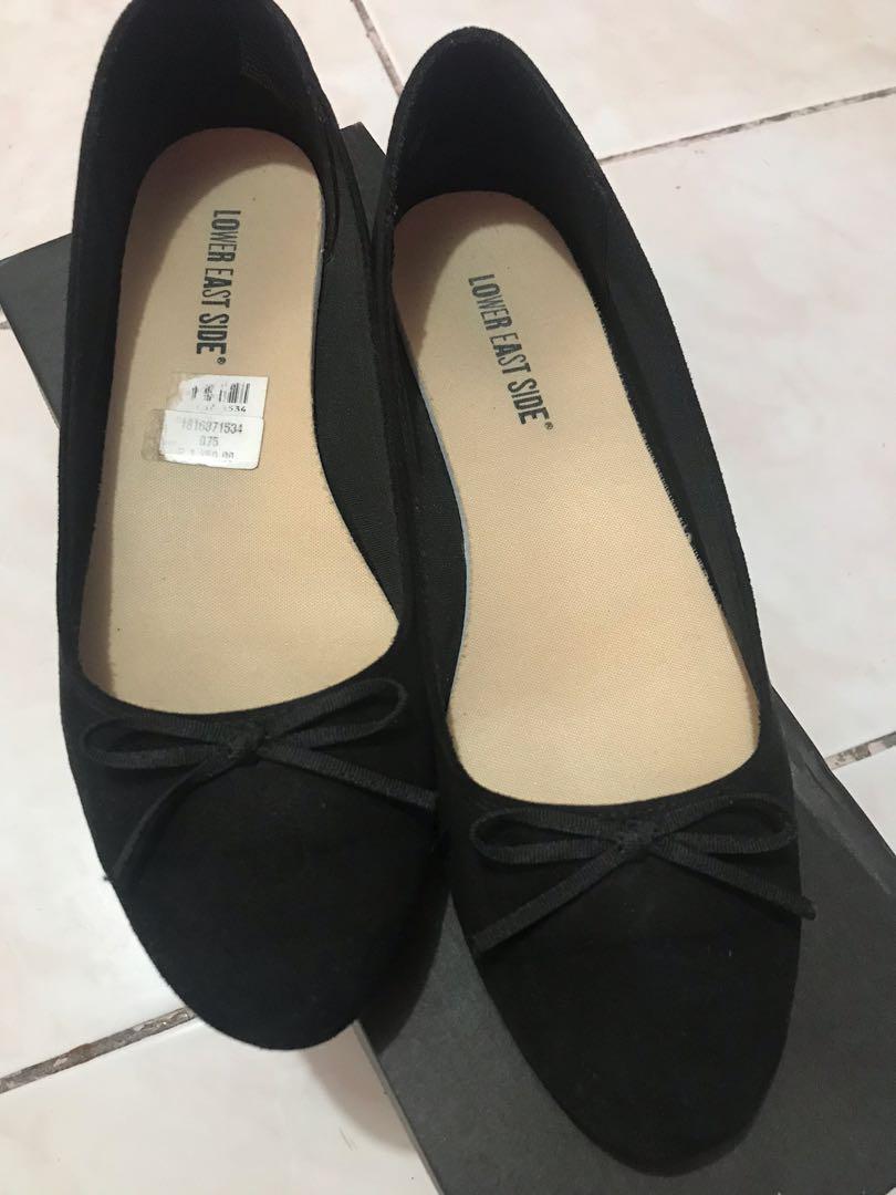 Payless Lower East Side Black Flats 