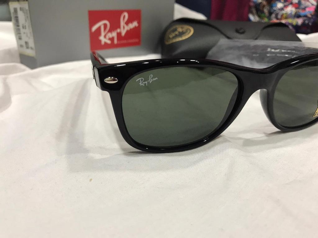 Ray-Ban New Wayfarer Black Classic Sunglasses RB2132