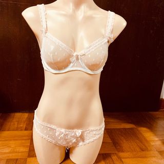 (Category: ) located in . Submitted by bathinginsand (Listing ID 1009969578, Image 1). Description: .