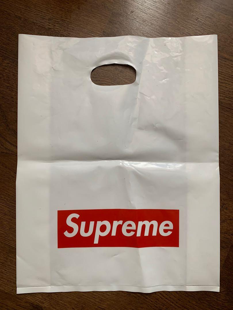 Supreme outlet shopping bag