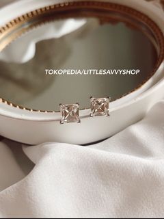 (Kategori: ) berada di . Dikirim oleh newlovethrift (ID iklan 1009861991, Gambar 1). Deskripsi: .