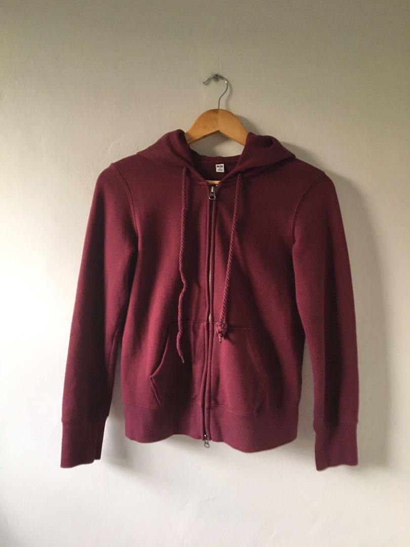 Uniqlo on sale maroon jacket