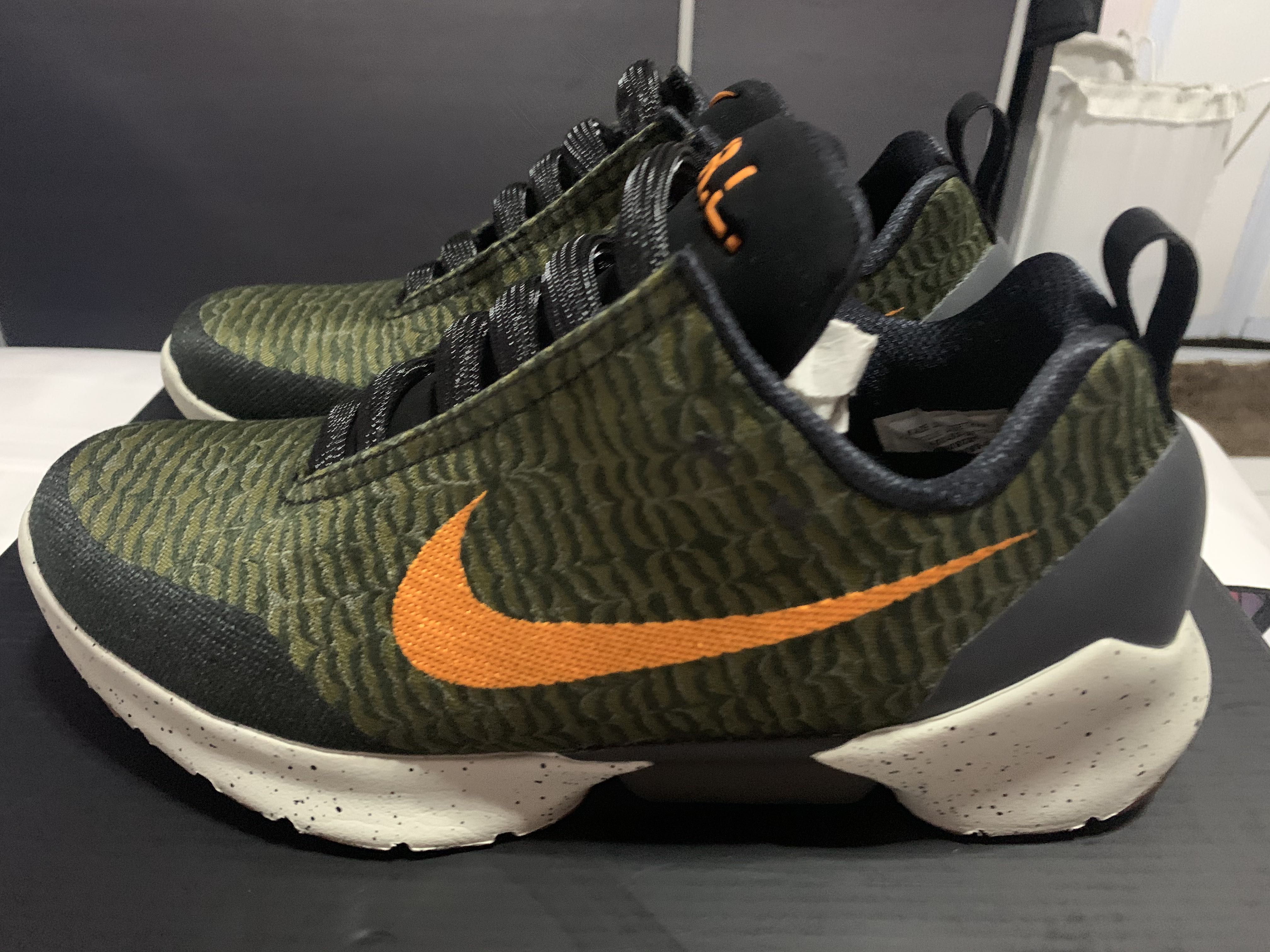 US9 Nike HyperAdapt 1.0 Olive Flak Men s Fashion Footwear
