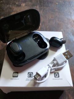 (Category: ) located in . Submitted by vianna_vons_online_shop (Listing ID 1009785408, Image 1). Description: .