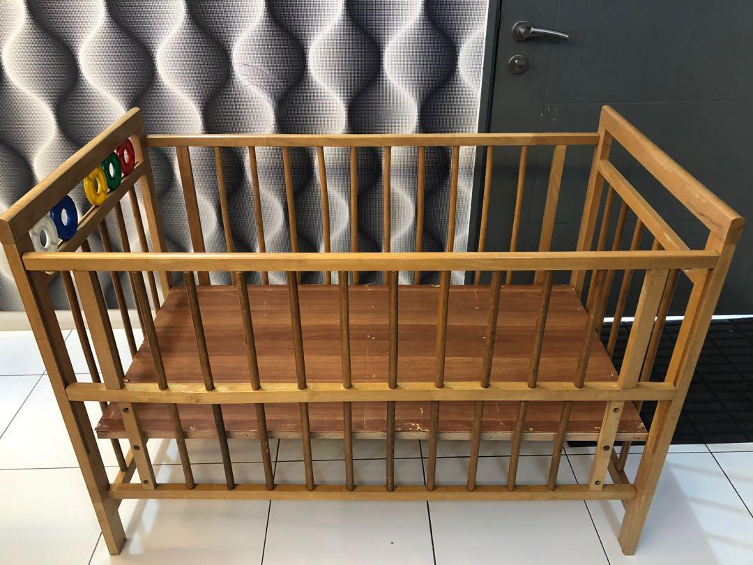 2nd Hand Baby Cot for Sale, Babies & Kids, Baby Nursery & Kids