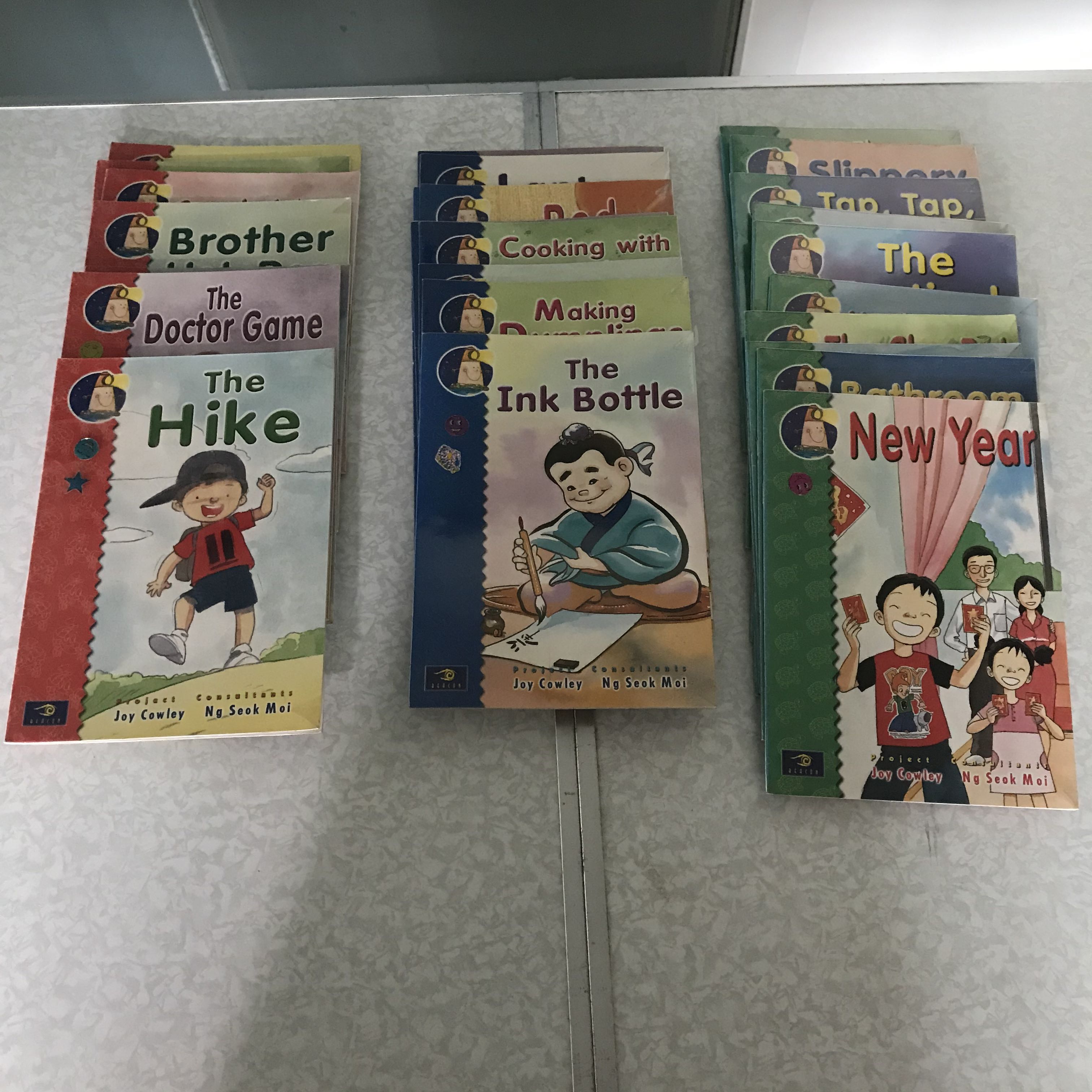 30 books Little Beacon Story Books Readers Vintage, Hobbies & Toys