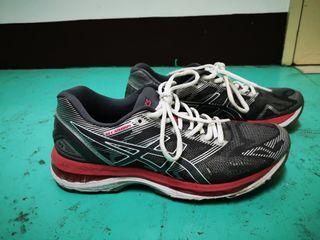 asics gel blur 33 discontinued