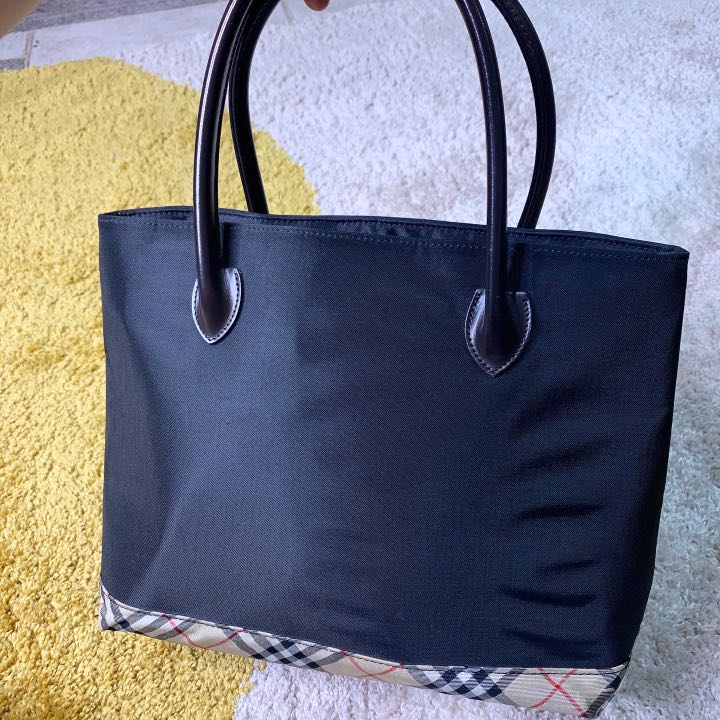 burberry black tote